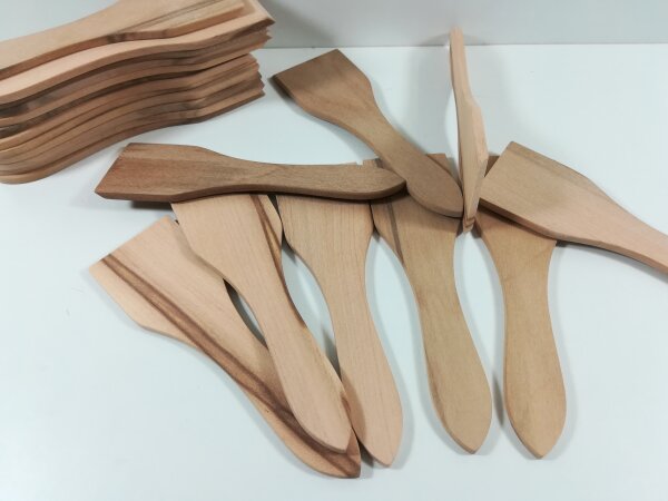 6 Raclette Spatel aus Satin Nussbaum Holz